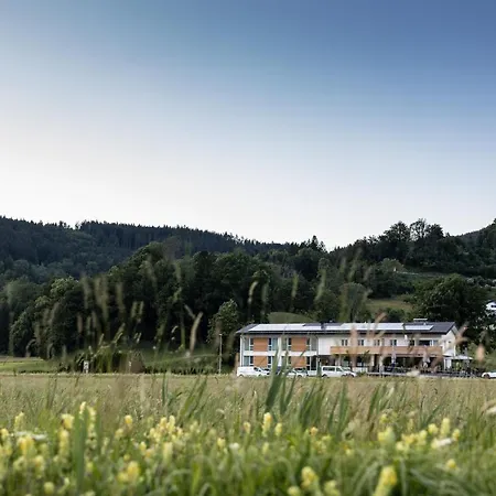 Naturhotel - Self-check-in Hotel *